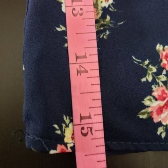 Socialite Atlas Blue V-Neck Floral Camisole Sz L - Picture 8 of 8